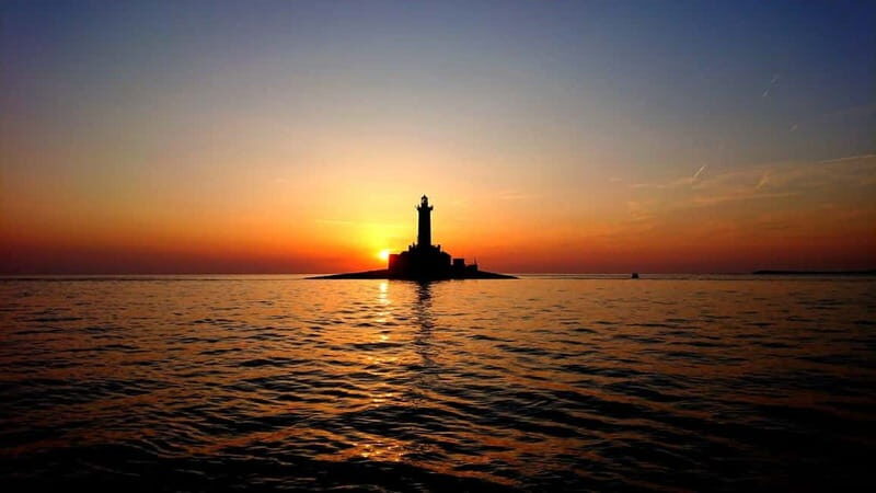 3hours Dolphin Sunset watching with unlimited drinks +dinner - The sunset segment: chasing red, orange, and purple light