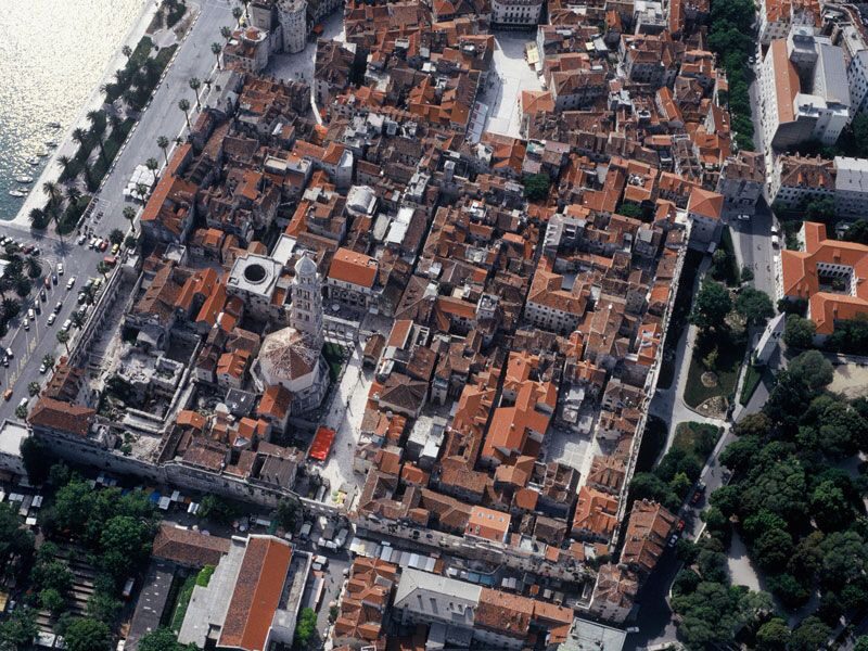 Discover The Old Town Split 1.5h walking Small group tour - Who should book this walking tour—and who might skip it