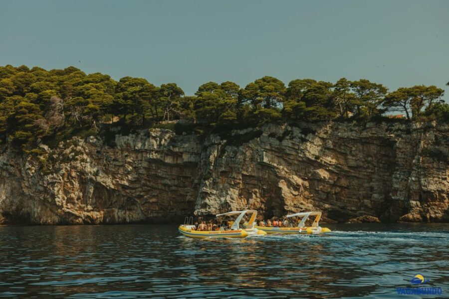 Dubrovnik: Blue Cave Afternoon Speedboat Tour with Drinks - Lokrum Island: wine, views, and the cliff-jump option