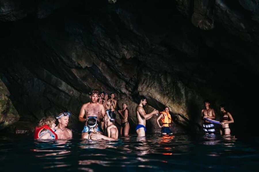Dubrovnik: Blue Cave and Elafit Small Group Boat Exploration - Canion Cave and Narrow-Space Moments
