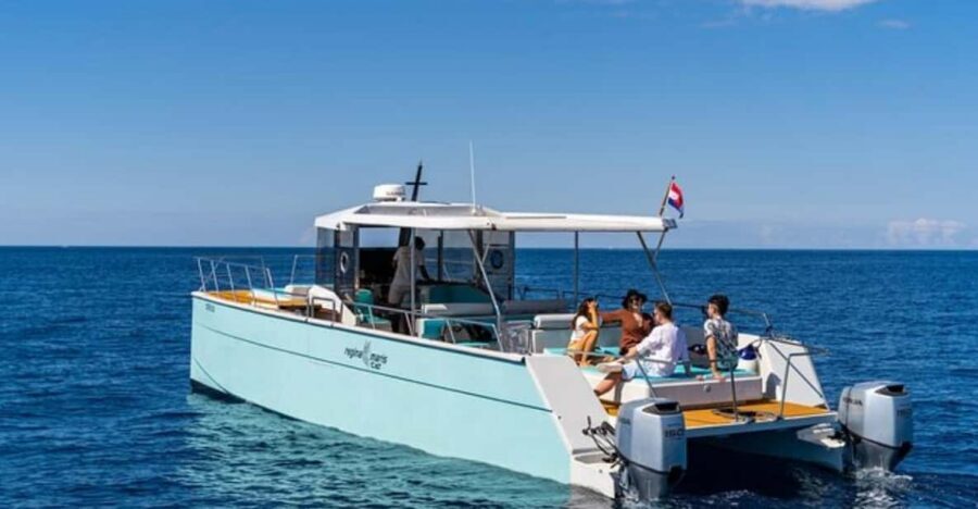 Dubrovnik: Blue Cave Catamaran Tour with Drinks and Snorkel - Drinks, music, and onboard comfort: how the $76 value actually works
