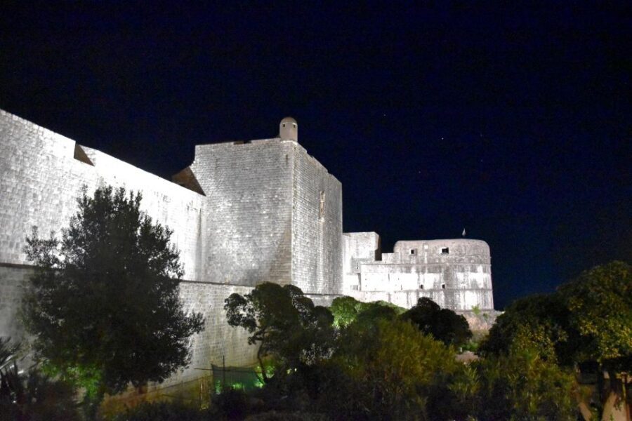 Dubrovnik By Night Walking Tour - Why Dubrovnik by Night Feels Different Than Daytime