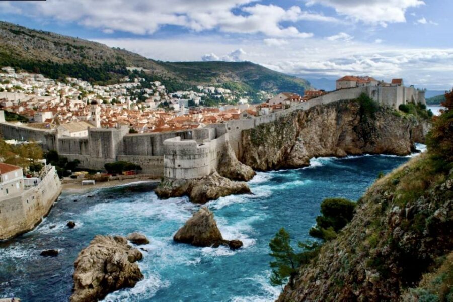 Dubrovnik: City Walls Tour for Early Birds & Sunset Chaser - The main event: 2 kilometers along the city walls with forts and siege stories