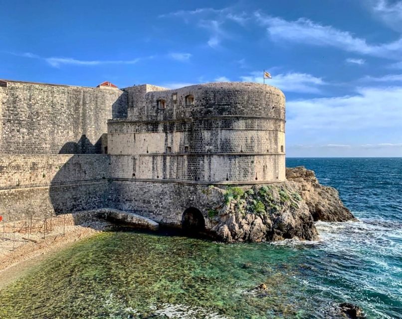 Dubrovnik: City Walls Tour for Early Birds & Sunset Chaser - Guides that people rave about: what their style signals for your experience
