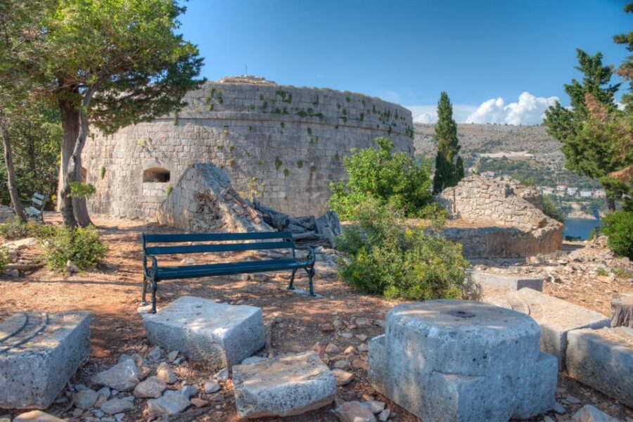 Dubrovnik: Game of Thrones Tour & Optional Lokrum Island - The Jesuit Steps and the Walk of Shame moment