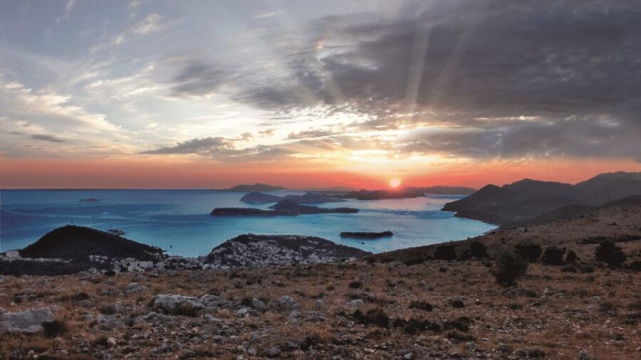 Dubrovnik: Group Sightseeing Tour with Stunning Views - Price and value: what $41 buys you in real sightseeing time
