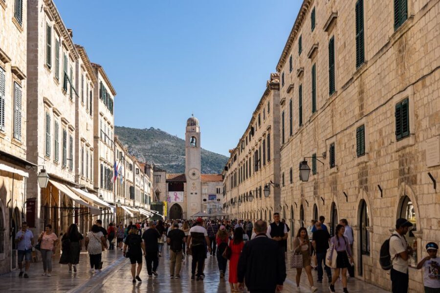 Dubrovnik: Old Town History Walking Tour - Sponza Palace and the Rector’s Palace: where decisions met architecture