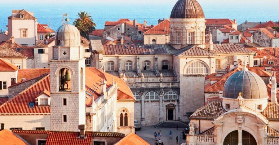Dubrovnik: Old Town Walking Tour - Gundulićeva poljana and passing the Cathedral: what you see when you know what to ask