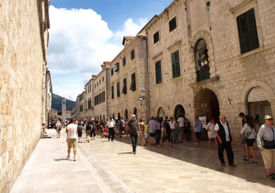 Dubrovnik: Old Town Walking Tour - Orlando’s Column: laws, authority, and the symbolism you can’t ignore
