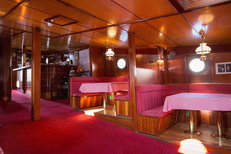 Dubrovnik: Panoramic Sunset Cruise-Karaka Ship (Adult Only) - Who’s the Guide and How Does the Team Show Up?