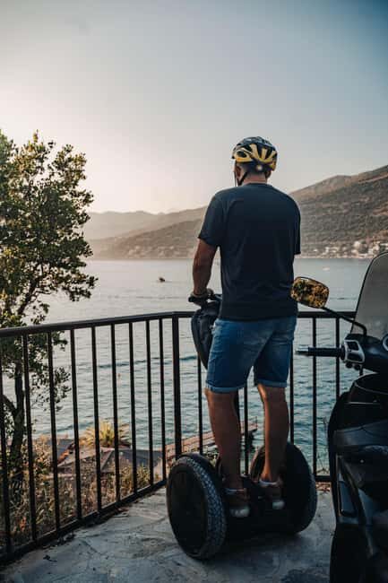 Dubrovnik: Segway - Hidden Bays & Promenade Guided Tour - Coastal sea views plus little docks: why this matters for your photos