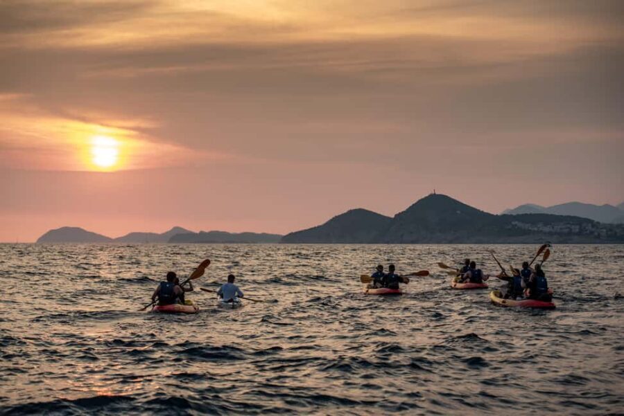 Dubrovnik: Sunset Kayaking and Snorkeling Tour - Paddling along the city walls: guided history you can see