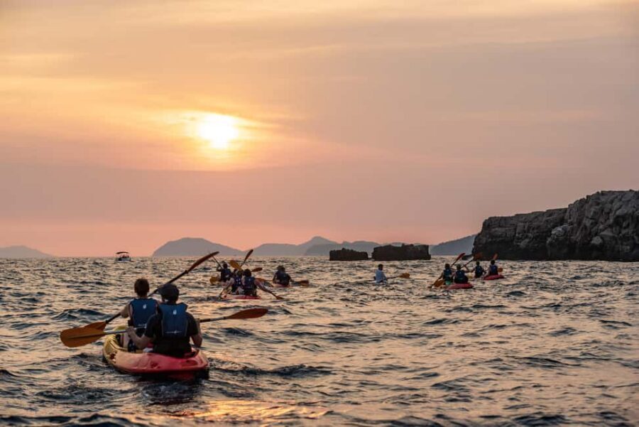 Dubrovnik: Sunset Sea Kayaking Tour - Why Sunset Sea Kayaking From Pile Bay Works So Well