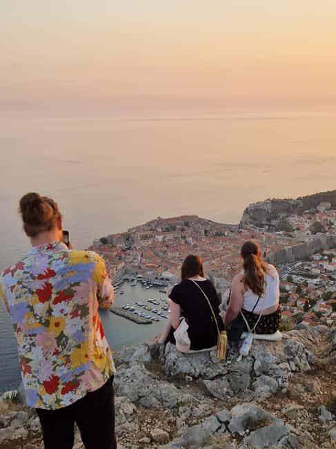 Dubrovnik: Sunset Wine Tasting At Panorama Point - Panorama Point: what the sunset stop feels like in real life