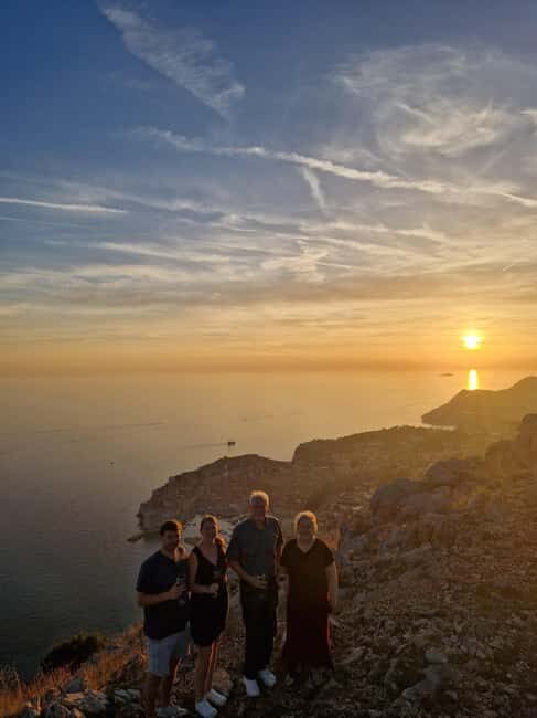 Dubrovnik: Sunset Wine Tasting At Panorama Point - The tasting: 3 local wines plus homemade snacks