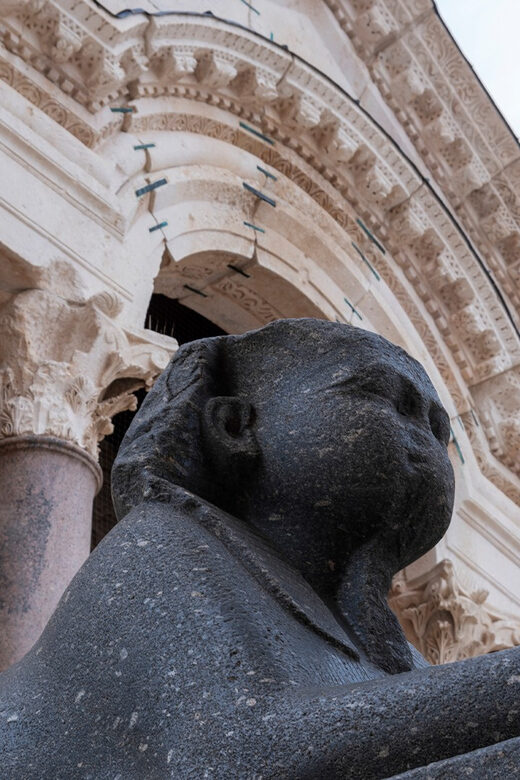 Essential Diocletian's Palace Tour for First-Time Visitors - Why Diocletian’s Palace Can Feel Like a Real Split Neighborhood