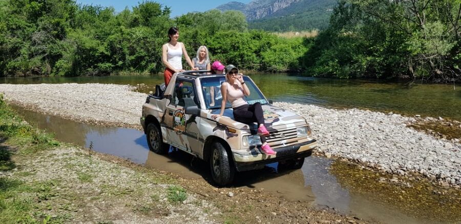 From Cavtat: Konavle Valley Off-Road Jeep Safari with Lunch - Scenic viewpoints over the Adriatic and the ride back via Komaji and Čilipi