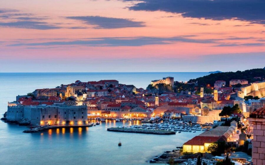 From Dubrovnik: Golden Hour Sunset Cruise with Free Drinks - Why this Dubrovnik golden hour cruise feels special