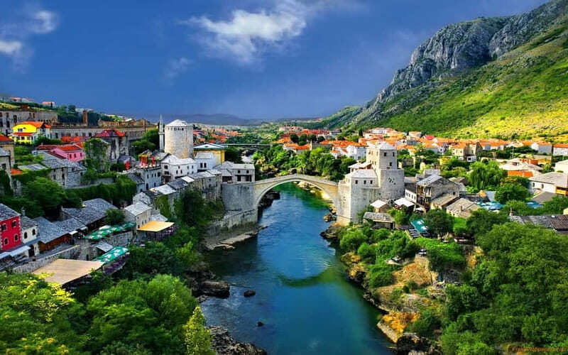 From Dubrovnik: Mostar & Kravica Waterfalls Small-Group Tour - Morning logistics: pickup, border crossing, and why timing matters