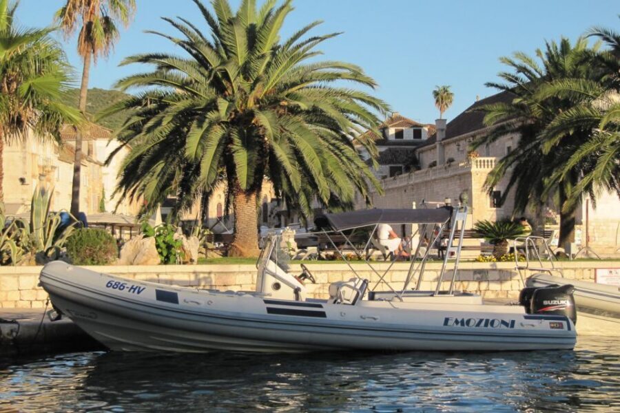From Hvar: Blue and Green Cave Day Tour - The Biševo Island pause: why this in-between hour matters