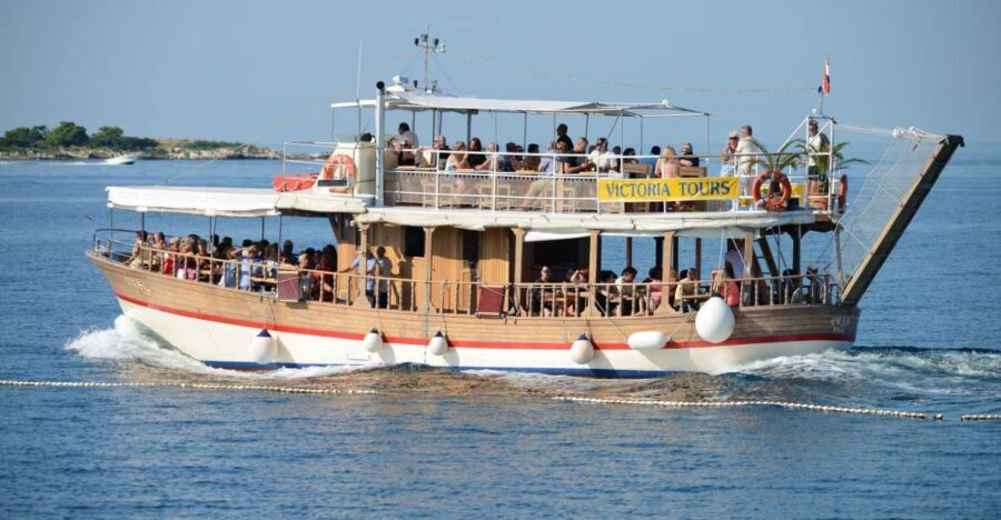 From Poreč: Lim Fjord, Rovinj, and Vrsar Boat Trip - Lunch onboard in Lim Fjord: what you actually get
