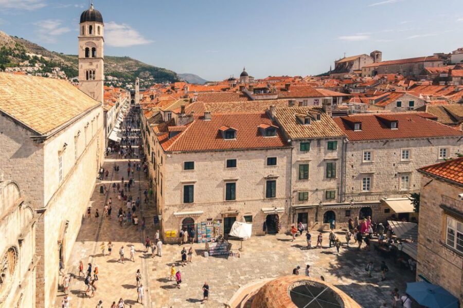 From Split & Trogir: Dubrovnik Guided Day Tour - Dubrovnik to Ston: Scenic Coast Driving and a Timed Oyster Break