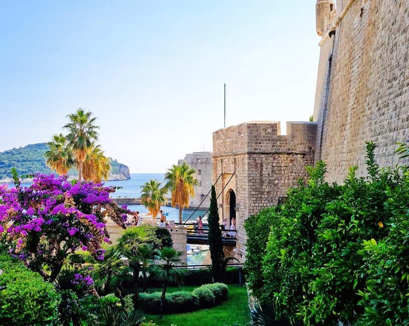 From Split/Trogir: Dubrovnik Guided Tour with a Stop in Ston - Split or Trogir to Dubrovnik: the ride is the commitment