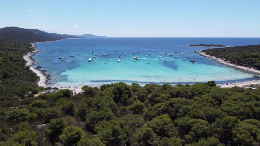From Zadar: Full-Day Boat Trip to Sakarun Beach & Dugi Otok - Comfort, facilities, and what to pack beyond beachwear