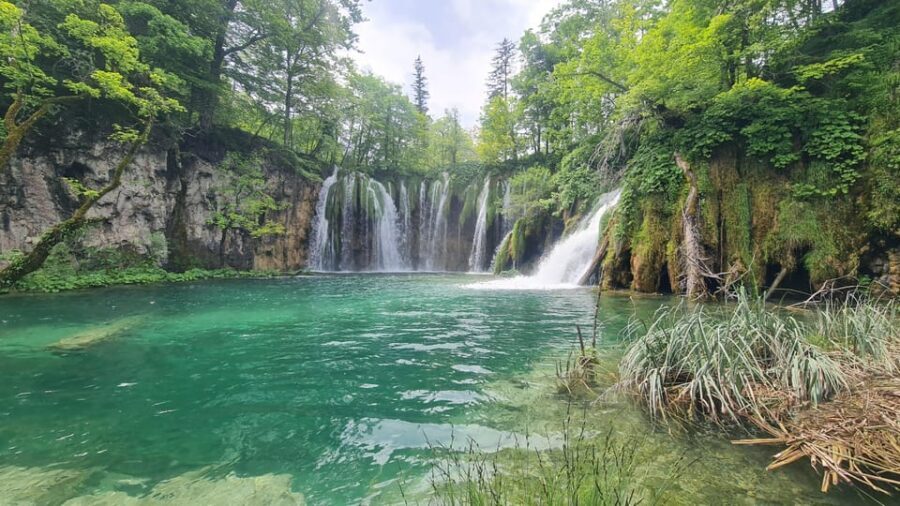 From Zadar: Plitvice Lakes Guided Tour with Boat & Train - How much time do you really get for Plitvice?