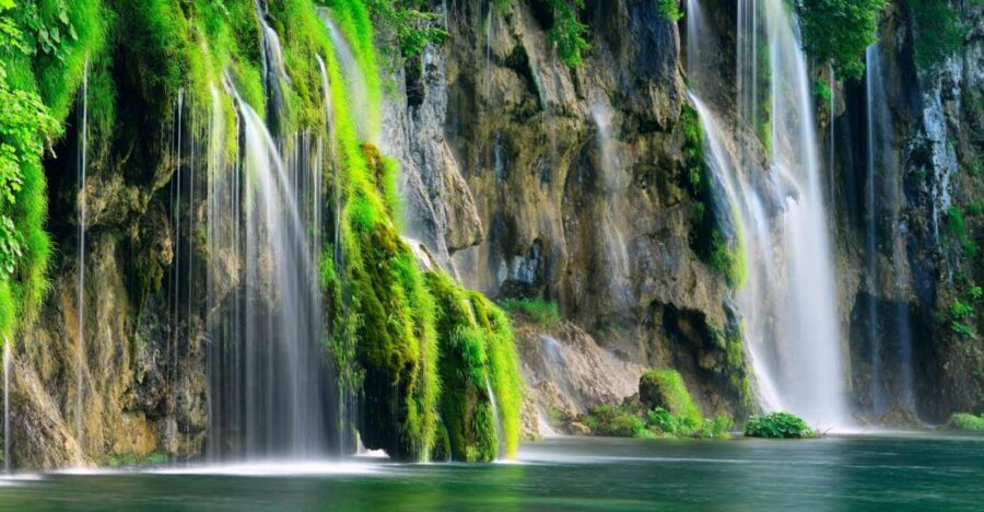 From Zadar: Plitvice Lakes National Park Tour - Upper Lakes: where you see most of the action