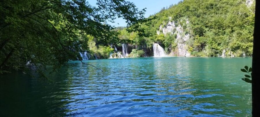 From Zadar: Plitvice Lakes Tour with Boat & Train Ride - The train ride: a scenic shortcut with real comfort
