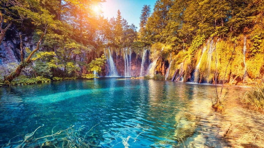 From Zagreb: Plitvice Lakes National Park Full-Day Tour - Group Size and Timing: The Upside and the Waits