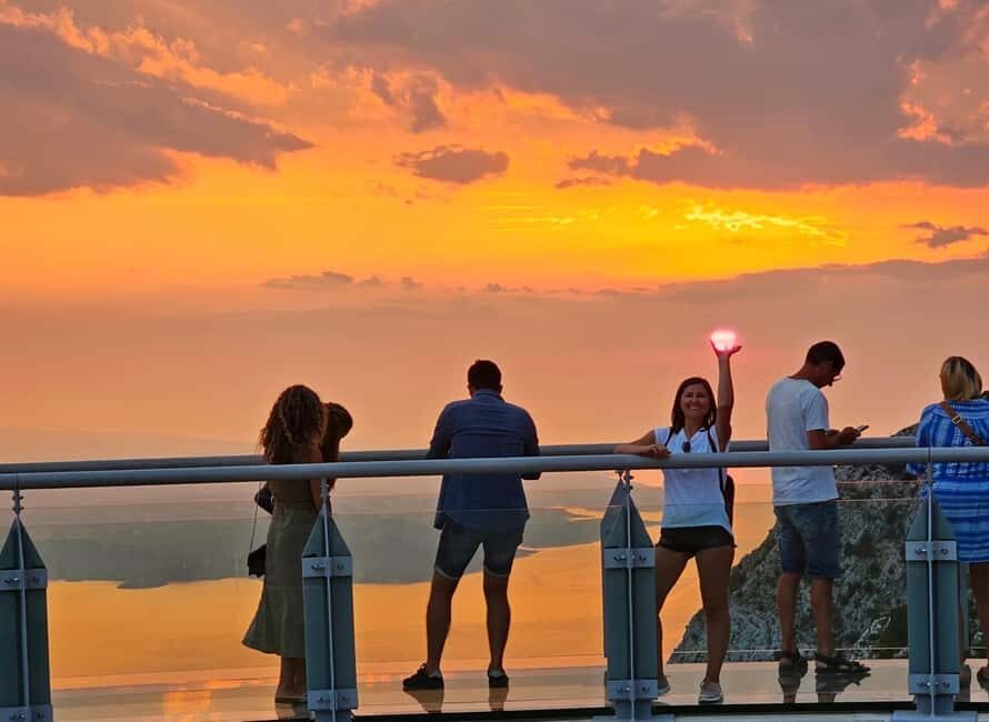 Makarska: Skywalk (1228 m) and St. George (1762 m) Tour - Electric Land Rover Defender in Biokovo: the tour vibe