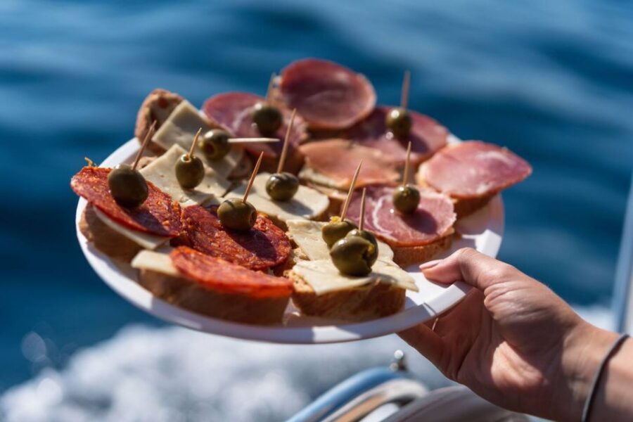 Opatija/Lovran: Boat Trip to Secluded Beaches on Island Cres - Where the boat takes you: Brseč, then Cres’s north coast