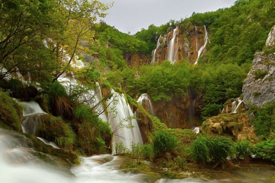 Plitvice Lakes Private Guided Tour - Private guide power: seeing Plitvice without the wasted wandering