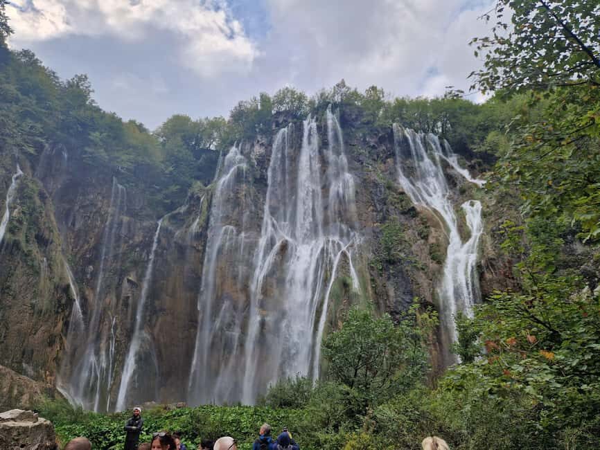 Plitvice: Plitvice Lakes Guided Tour with Boat Ride - Rules you’ll follow inside the park