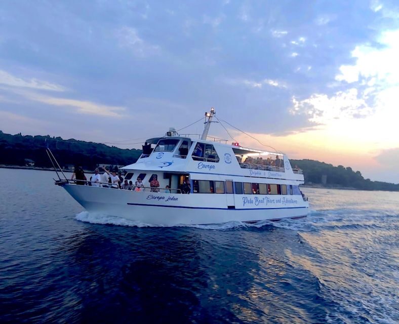 Pula: Dolphin&Sunset Cruise in Brijuni with Dinner&Drinks - Setting Sail from Pula to Brijuni at Sunset Time