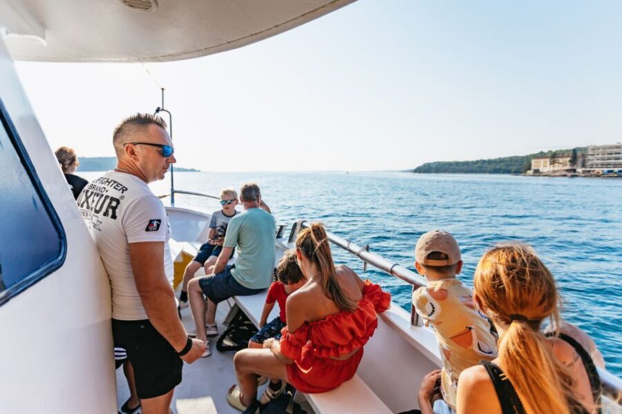 Pula: Dolphin&Sunset Cruise in Brijuni with Dinner&Drinks - Unlimited Drinks: What’s Included and What to Expect