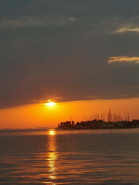 Romantic Sunset tour around Zadar with Drinks - Zadar Sunset From Foša: A Romantic Cruise With Real Views