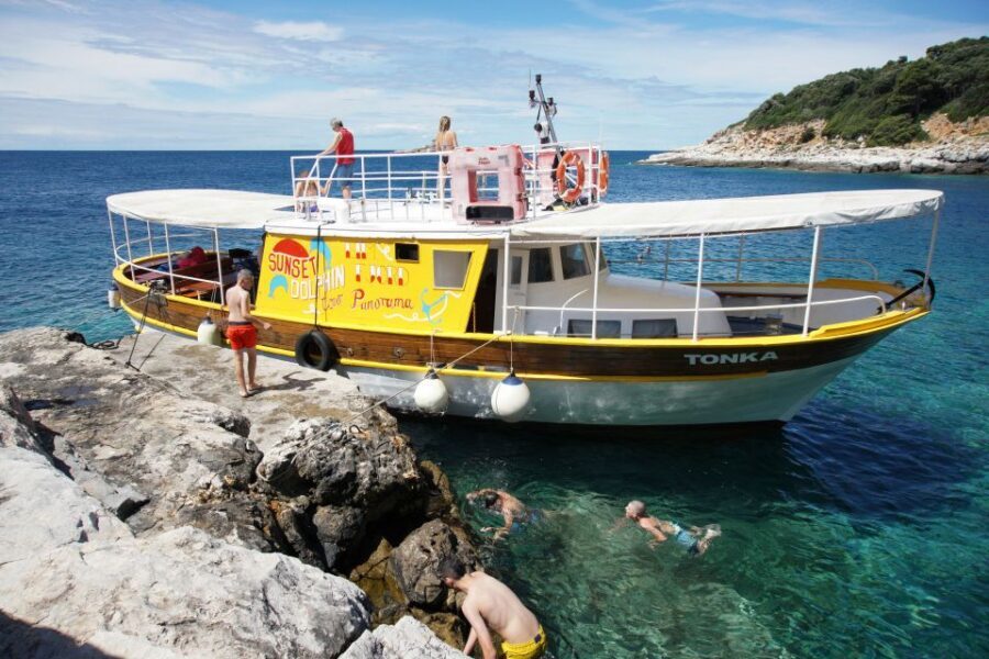 Rovinj Islands Boat Tour with Swimming - Sv. Ivan Island Stop: 1.5 Hours for Swimming, Sun, and Cliff Jumping