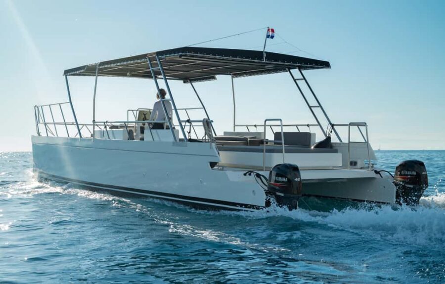 Rovinj: Sunset & dolphin group tours with Catamaran - The 90 minutes on the water: how the cruise plays out