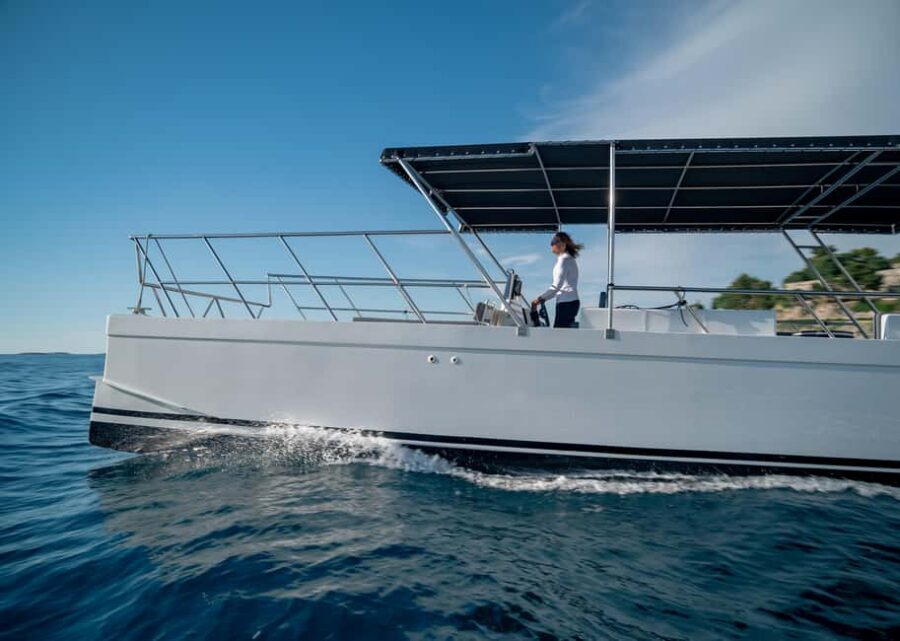 Rovinj: Sunset & dolphin group tours with Catamaran - Meeting at ACI Marina: the pier you should actually use
