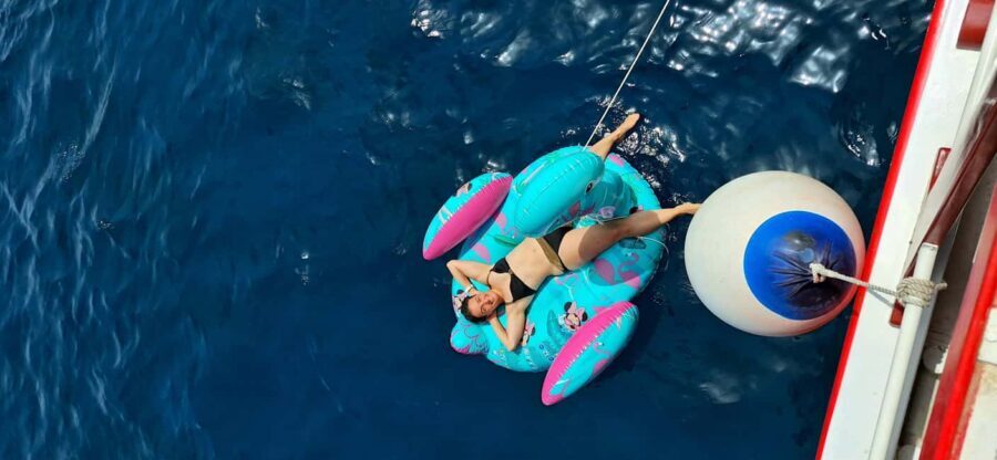 Split: 3 Island & Blue Lagoon Cruise with Lunch & Drinks - Lunch on board: tuna, chicken, or vegetarian plus fruit