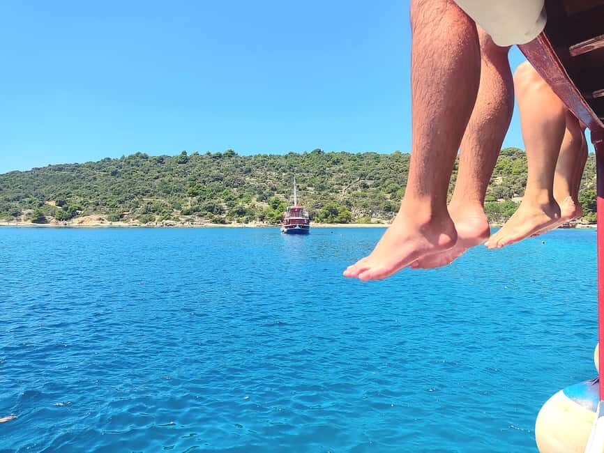 Split: 3 Island & Blue Lagoon Cruise with Lunch & Drinks - Life on a 1903 wooden sailing ship (comfort, shade, bathrooms)