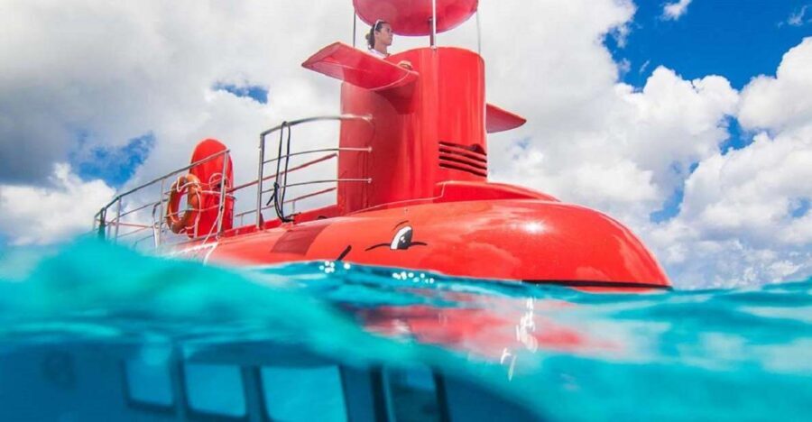 Split: 45-minute Semi-Submarine Trip - A 45-minute sea break from the Riva waterfront