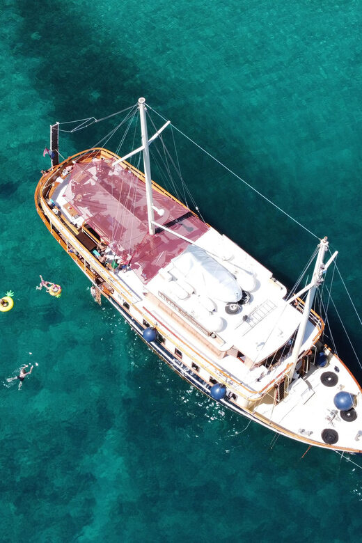 Split: All inclusive Brač & Šolta Island Swimming Cruise - The Brac chapter: cruise out, then a proper swimming break