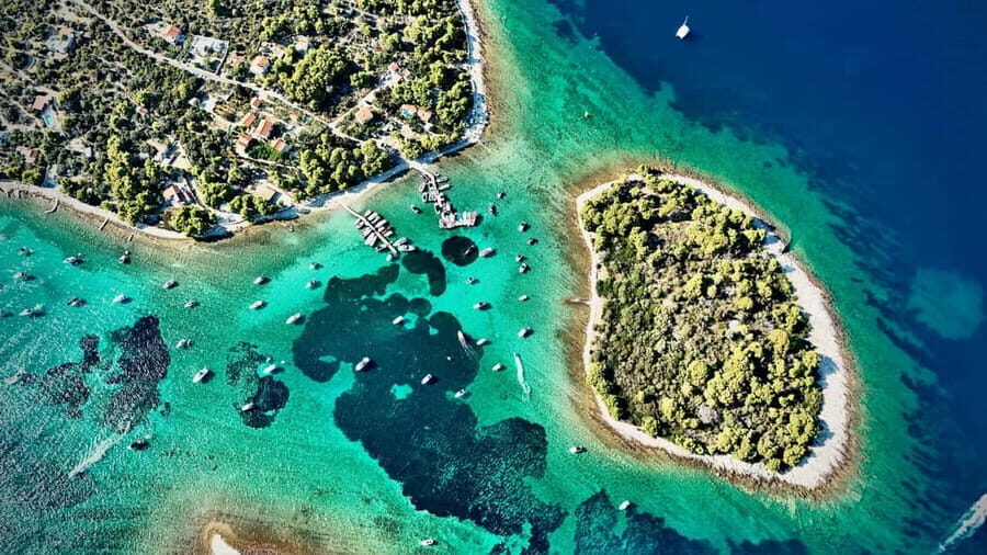 Split: Blue Lagoon & 3 Islands – Premium Speedboat Trip - Blue Lagoon swim and snorkel: what you’re really paying for