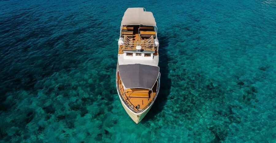 Split: Blue Lagoon and 3 Island Cruise with Food and Drinks - Getting On Board: Riva Promenade Stand 11 in Split