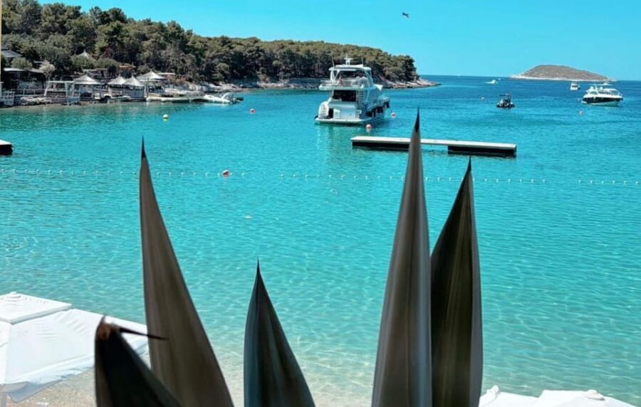 Split: Blue Lagoon, Hvar and 6 Islands Small Group Boat Tour - Milna on Brač: a quiet harbor break before Hvar Town
