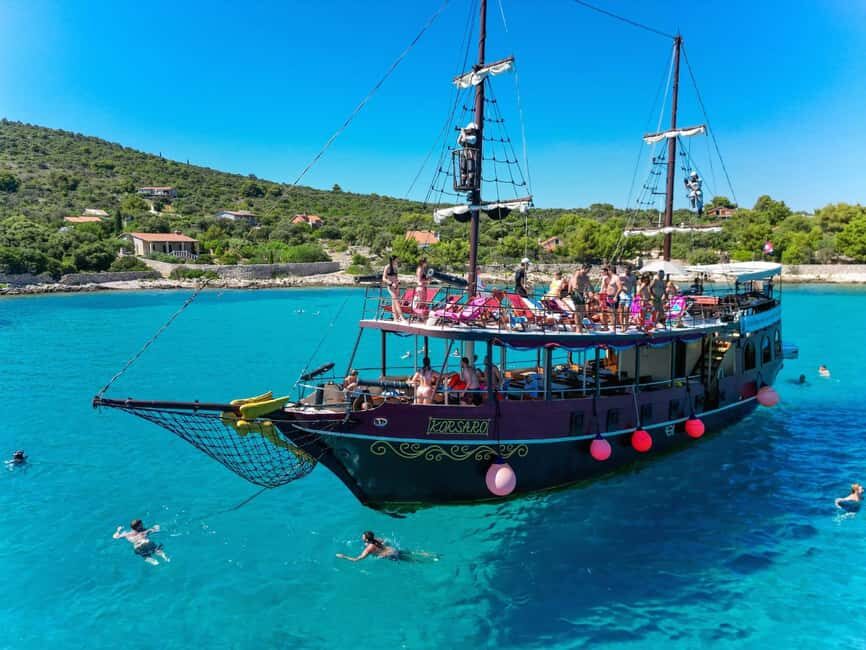 Split: Blue Lagoon Underwater Museum Tour w/Lunch & Drinks - Meeting on Split’s Riva: Find the Pirate and Get Settled